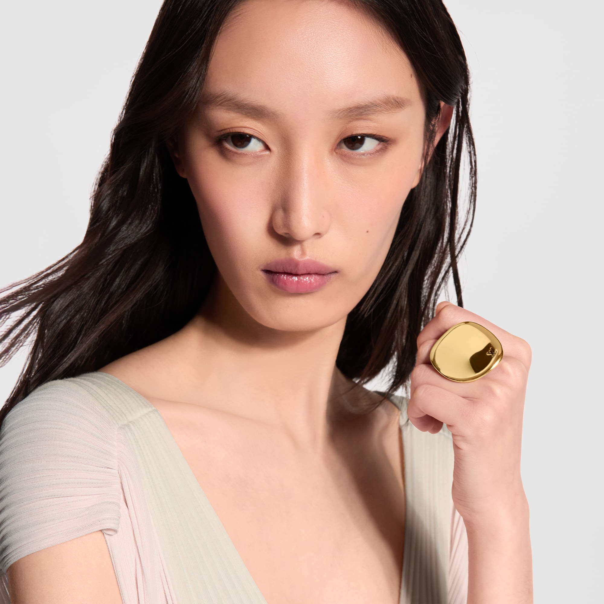 LV Treasure Earrings S00 - Fashion Jewellery M03865 | LOUIS VUITTON
